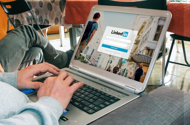 Наилучший user. Линкедин. LINKEDIN социальная сеть. LINKEDIN is. LINKEDIN jobs,.